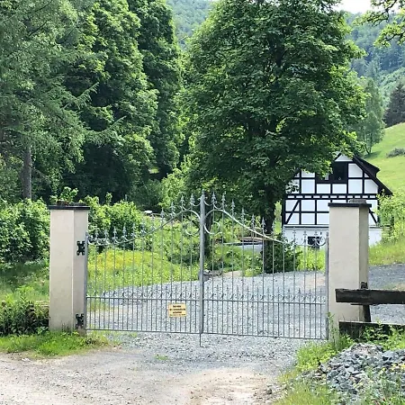 Rueckzugsort Am Teich In Vakantiehuis